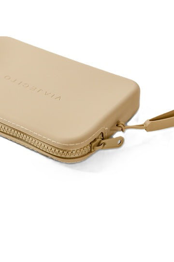 Fog Clutch With Fog Zipper